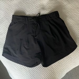 Lululemon Stroll at Sundown Short 3” - Black